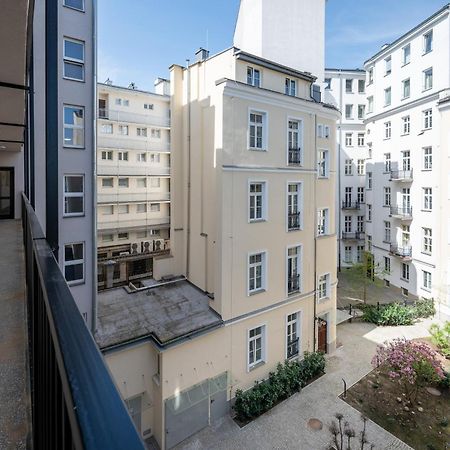 Piekna 2-Bedroom Apartment Varšava Exteriér fotografie